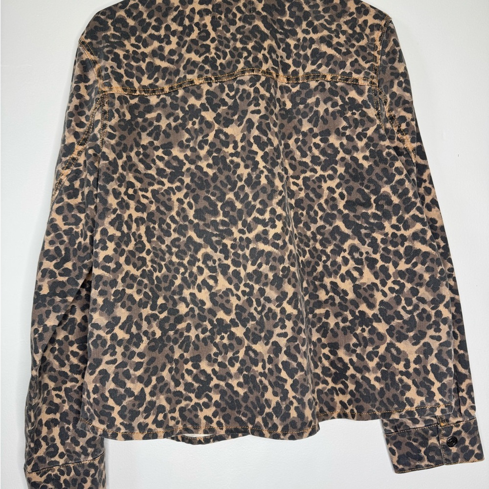 Express Animal Print Button-Up Jacket - Picture 4 of 4